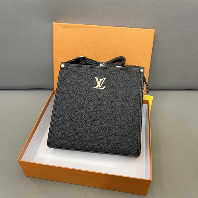 Louis Vuitton Men S Cowhide Embossed Messenger Bag 