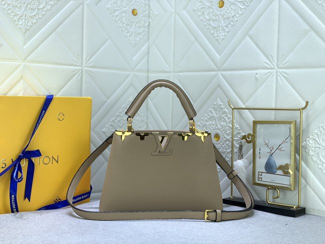 Louis Vuitton Capucines Medium Handbag Code: 54660