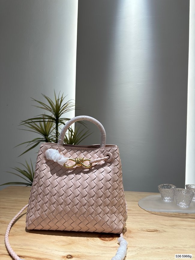 Bottega Veneta Andiamo Woven Crossbody Bag Code: 5966