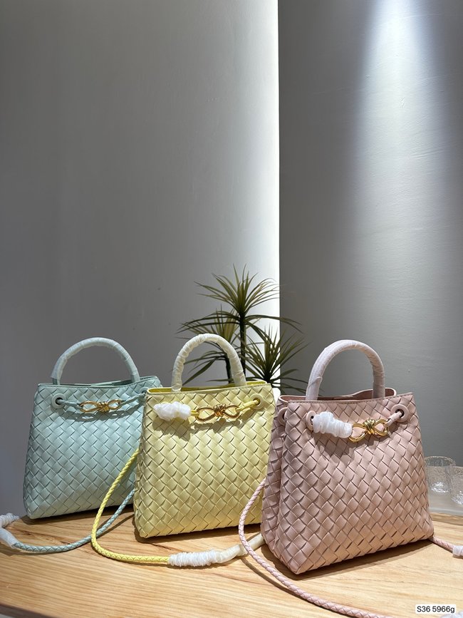 Bottega Veneta Andiamo Woven Crossbody Bag Code: 5966