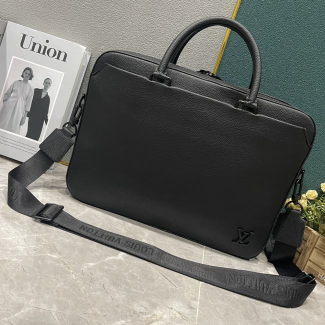 Louis Vuitton Pilot Cow Leather Briefcase Code: M23778