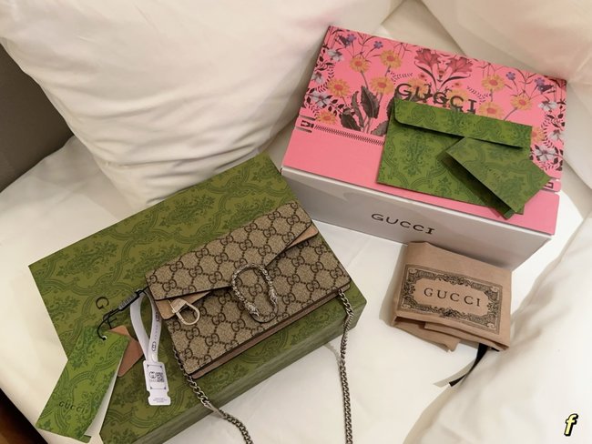 Gucci Double G Shoulder Bag 