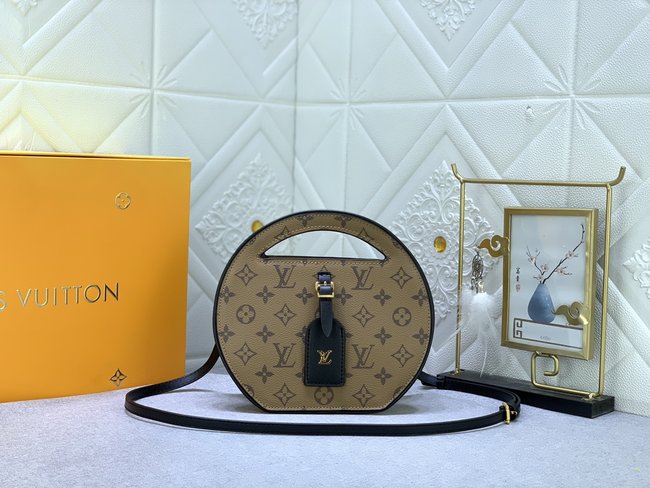 Louis Vuitton Around Me Handbag Code: M47117