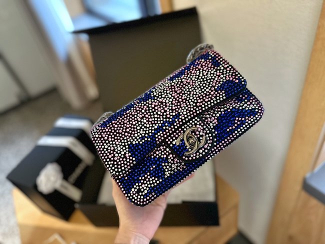 Chanel Diamond Chain Bag 