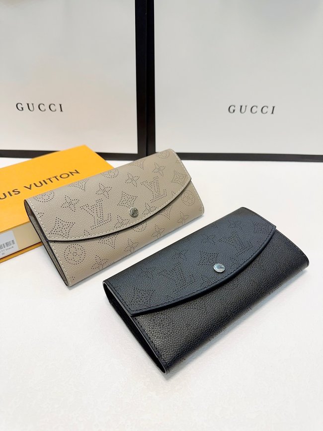 Louis Vuitton Cowhide Bifold Wallet 