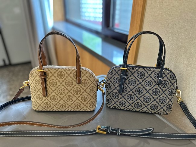 Tory Burch Emerson Cross Pattern Shell Bag 